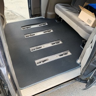 Ворсовые коврики на Dodge Caravan (RG) 2000&nbsp;-&nbsp;2007 в Череповеце