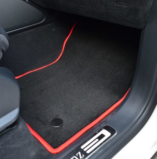 Ворсовые коврики на Mercedes G (W463, W465) 2018&nbsp;-&nbsp;2026 в Череповеце