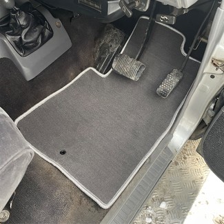 Ворсовые коврики на Toyota Land Cruiser 70 2006&nbsp;-&nbsp;2026 в Череповеце