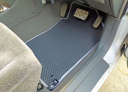 Ворсовые коврики на Toyota Corona Premio (T21) 1996&nbsp;-&nbsp;2001 в Череповеце