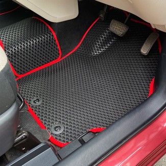 Ворсовые коврики на Toyota Sienta II 2015&nbsp;-&nbsp;2022 в Череповеце