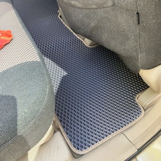 Ворсовые коврики на KIA Carens II 2006&nbsp;-&nbsp;2012 в Череповеце