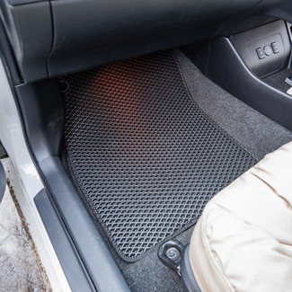 Ворсовые коврики на Toyota Prius (30) 2009&nbsp;-&nbsp;2016 в Череповеце