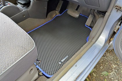 Ворсовые коврики на Nissan March (K11) 1992&nbsp;-&nbsp;2002 в Череповеце