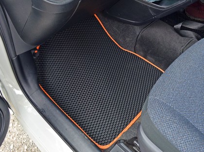 Ворсовые коврики на Toyota Sienta II 2015&nbsp;-&nbsp;2022 в Череповеце