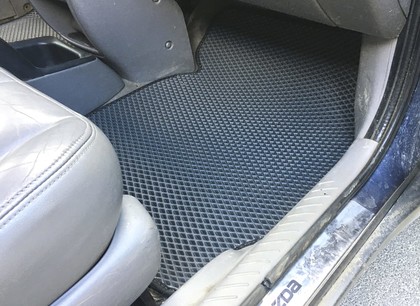 Ворсовые коврики на Mazda Tribute 2000&nbsp;-&nbsp;2007 в Череповеце