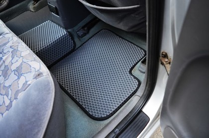 Ворсовые коврики на Toyota Avensis I 1997&nbsp;-&nbsp;2002 в Череповеце