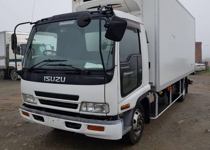 Ворсовые коврики на Isuzu Forward IV узкая кабина 1994&nbsp;-&nbsp;2009 в Череповеце
