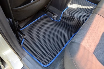 Коврики на Toyota Avensis II 2002&nbsp;-&nbsp;2008 в Череповеце