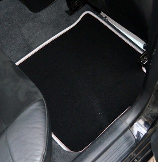 Коврики на Mitsubishi Lancer Evolution VII 2001&nbsp;-&nbsp;2003 в Череповеце