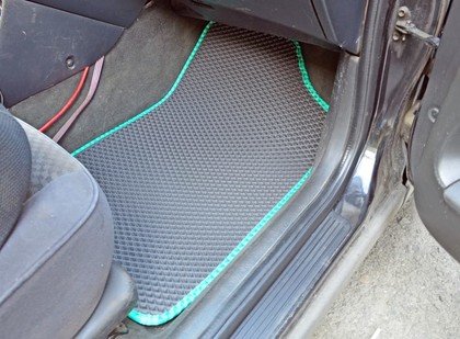 Ворсовые коврики на Toyota Avensis I 1997&nbsp;-&nbsp;2002 в Череповеце