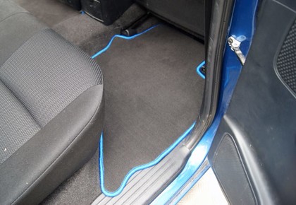 Ворсовые коврики на Toyota Hilux VII 2008&nbsp;-&nbsp;2015 в Череповеце