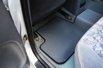 Ворсовые коврики на Toyota Avensis I 1997&nbsp;-&nbsp;2002 в Череповеце