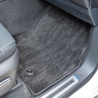 Коврики на Toyota Land Cruiser 300 2021&nbsp;-&nbsp;2026 в Череповеце