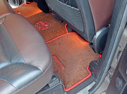 Ворсовые коврики на Mercedes G (W463) рестайлинг 2001&nbsp;-&nbsp;2018 в Череповеце