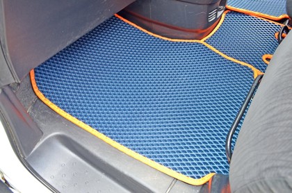 Ворсовые коврики на Nissan Serena (C25) 2005&nbsp;-&nbsp;2010 в Череповеце