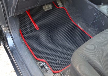 Ворсовые коврики на Toyota Yaris II 2005&nbsp;-&nbsp;2011 в Череповеце