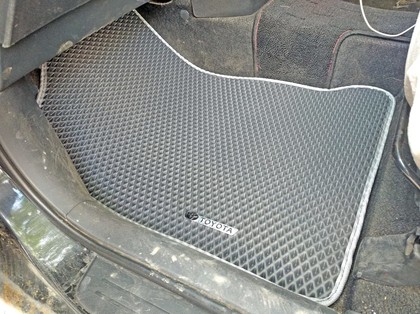Ворсовые коврики на Toyota Wish I 2003&nbsp;-&nbsp;2009 в Череповеце