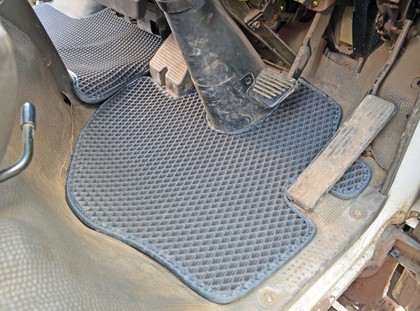 Ворсовые коврики на Isuzu ELF V узкая кабина 1993&nbsp;-&nbsp;2026 в Череповеце