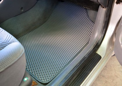 Ворсовые коврики на Toyota Avensis I 1997&nbsp;-&nbsp;2002 в Череповеце