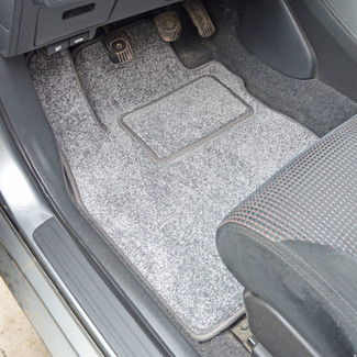 Ворсовые коврики на Nissan Tiida (C11) 2004&nbsp;-&nbsp;2014 в Череповеце