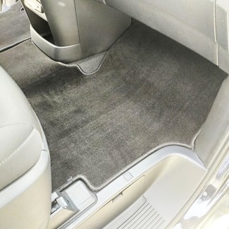 Ворсовые коврики на Hyundai Staria 8 мест (4 ряда) 2021&nbsp;-&nbsp;2026 в Череповеце