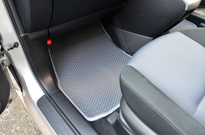 Коврики на Mazda Premacy II 2005&nbsp;-&nbsp;2010 в Череповеце