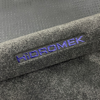 Ворсовые коврики на Спецтехника Экскаватор-погрузчик Hidromek HMK 102B Alpha K4 2022&nbsp;-&nbsp;2026 в Череповеце