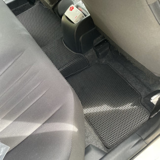 Ворсовые коврики на Toyota Yaris IV 2019&nbsp;-&nbsp;2026 в Череповеце