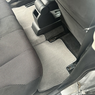 Ворсовые коврики на Nissan Tiida (C11) 2004&nbsp;-&nbsp;2014 в Череповеце