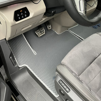 Ворсовые коврики на Volkswagen Multivan (T7) 2021&nbsp;-&nbsp;2026 в Череповеце