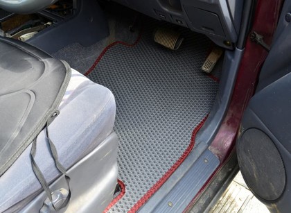 Коврики на Toyota Land Cruiser Prado 90 1996&nbsp;-&nbsp;2002 в Череповеце