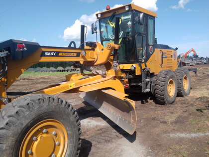 Ворсовые коврики на Спецтехника Автогрейдер SANY STG230C 8 AWD  в Череповеце