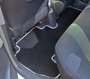 Ворсовые коврики на Toyota Yaris II 2005&nbsp;-&nbsp;2011 в Череповеце