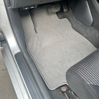 Ворсовые коврики на Nissan Tiida (C11) 2004&nbsp;-&nbsp;2014 в Череповеце