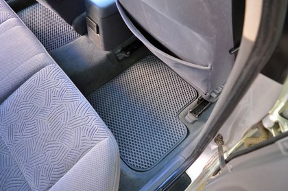 Ворсовые коврики на Toyota Avensis I 1997&nbsp;-&nbsp;2002 в Череповеце