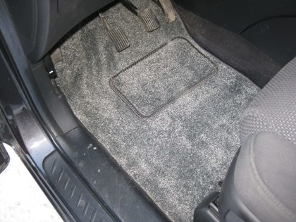 Ворсовые коврики на KIA Carens II 2006&nbsp;-&nbsp;2012 в Череповеце