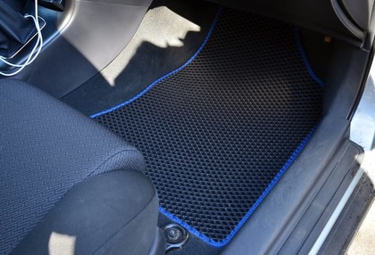 Коврики на Toyota Avensis II 2002&nbsp;-&nbsp;2008 в Череповеце