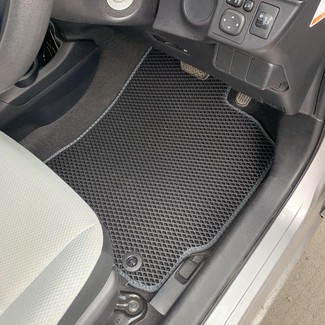 Коврики на Toyota Aqua (P10) 2011&nbsp;-&nbsp;2021 в Череповеце