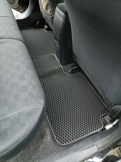 Ворсовые коврики на Toyota Corolla Axio (E14) 2006&nbsp;-&nbsp;2012 в Череповеце