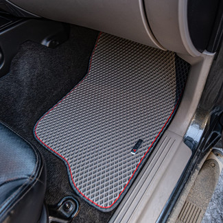 Ворсовые коврики на Mitsubishi Montero Sport II 2008&nbsp;-&nbsp;2016 в Череповеце