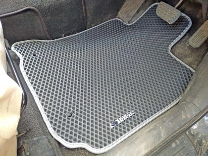 Ворсовые коврики на Toyota Wish I 2003&nbsp;-&nbsp;2009 в Череповеце