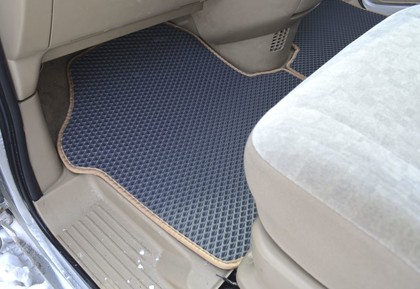 Ворсовые коврики на Nissan Serena (C24) 1999&nbsp;-&nbsp;2005 в Череповеце