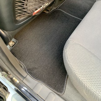 Ворсовые коврики на Nissan Navara III 2004&nbsp;-&nbsp;2015 в Череповеце