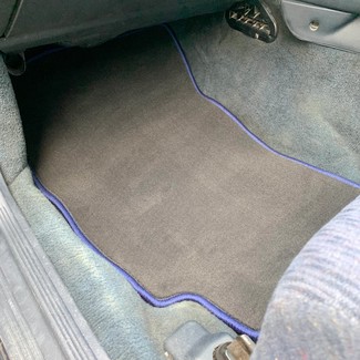 Ворсовые коврики на Toyota Crown (S140) 1991&nbsp;-&nbsp;1995 в Череповеце