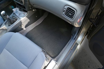 Ворсовые коврики на Nissan Almera II (N16) 2000&nbsp;-&nbsp;2006 в Череповеце