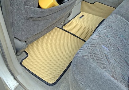 Коврики на Toyota Caldina (T21) 1997&nbsp;-&nbsp;2002 в Череповеце