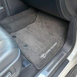 Ворсовые коврики на Toyota Land Cruiser 200 2007&nbsp;-&nbsp;2021 в Череповеце