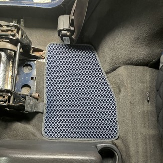 Ворсовые коврики на Jeep Wrangler (TJ) 1996&nbsp;-&nbsp;2006 в Череповеце