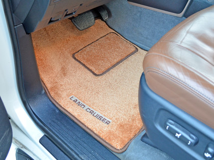 Ворсовые коврики на Toyota Land Cruiser 200 2007&nbsp;-&nbsp;2021 в Череповеце